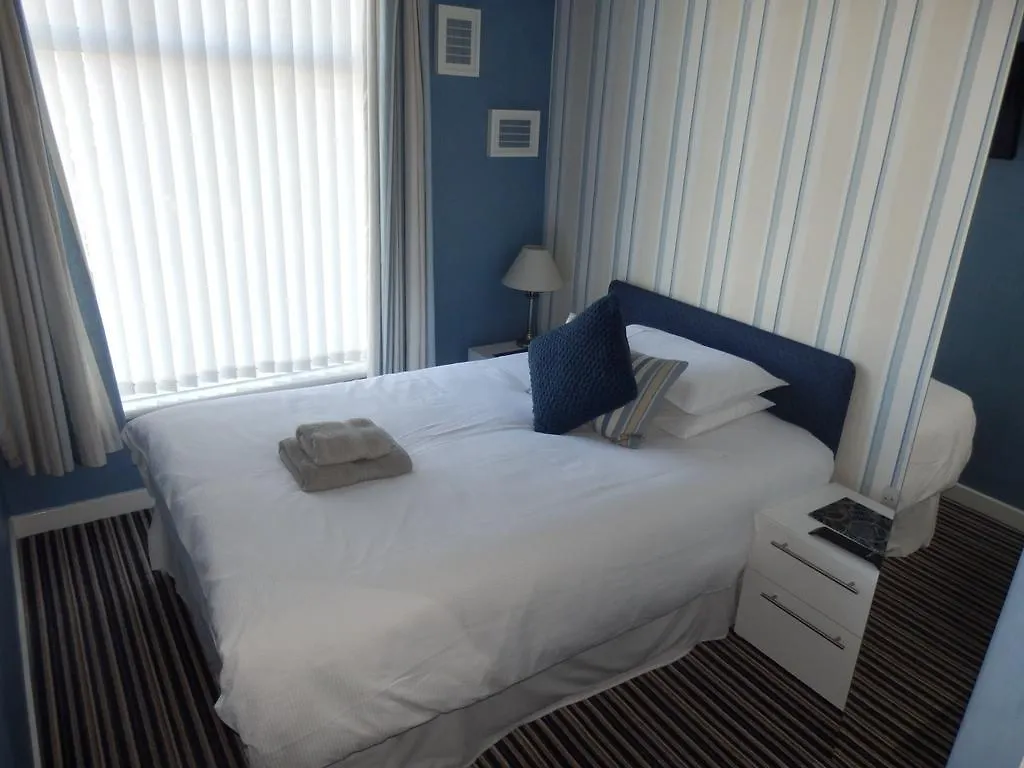 The Monarch Bed and Breakfast Lytham St Annes Reino Unido