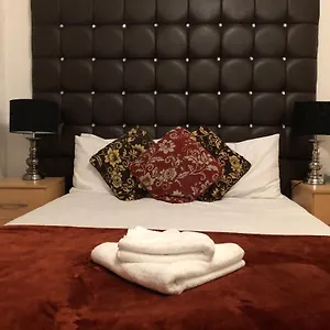 https://metro-london-city-airport.cambridgehotelsuk.com